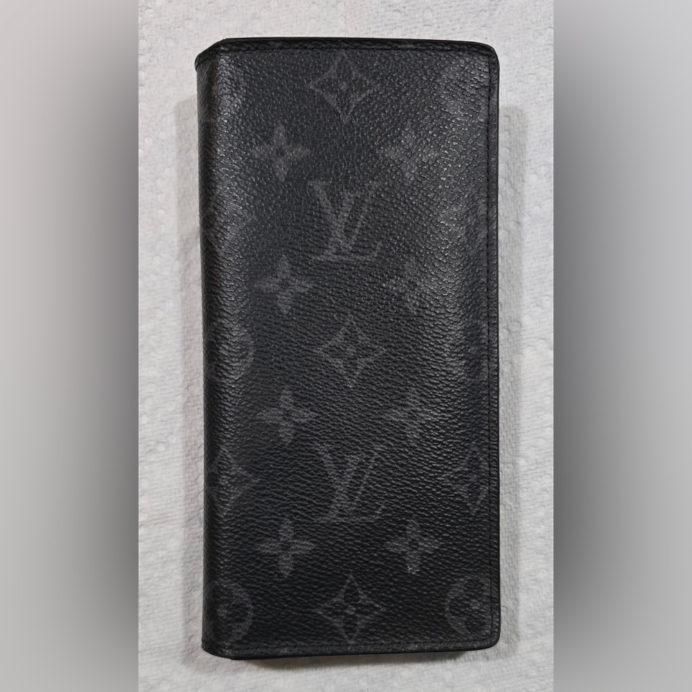 Louis Vuitton Brazza Monogram canvas Wallet